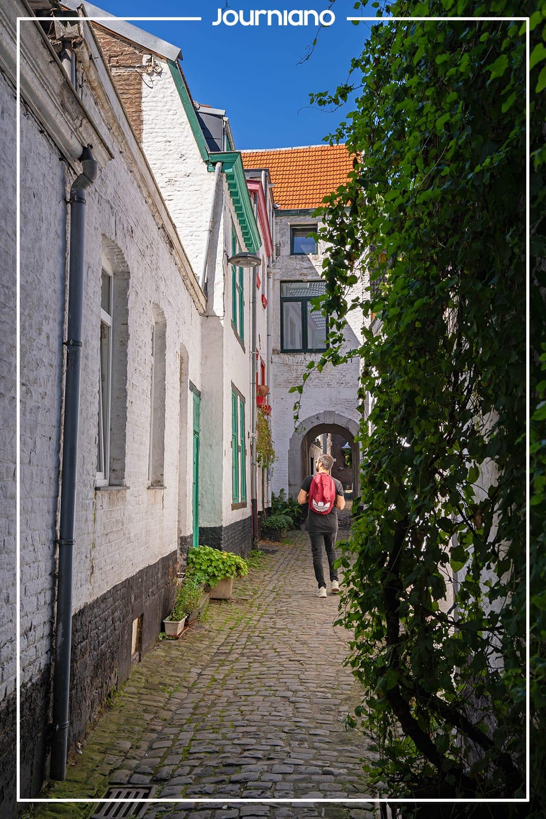 Les Impasses du Quartier Hors-Château - Intriguing Alleys in Liège